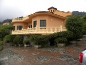 <p>Pub Eva y Adan en Villa Papua</p>