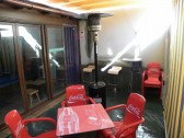 <p>Pub Eva y Adan Reforma zona fumadores pareja</p>