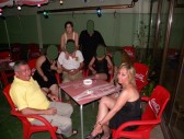 <p>Pub Eva y Adan Los amigos de Acacia visitan Eva y Adan</p>